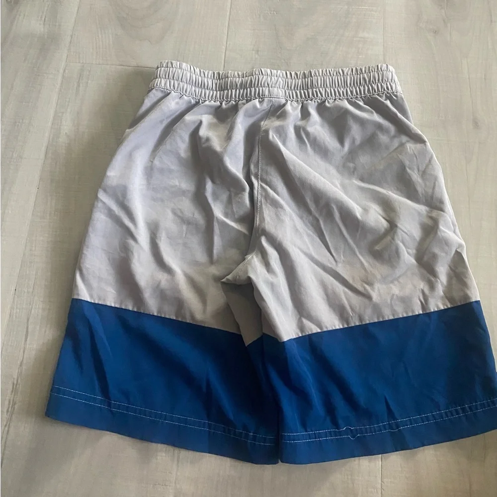 Gap fit boys Gray and Blue Athletic Shorts size S